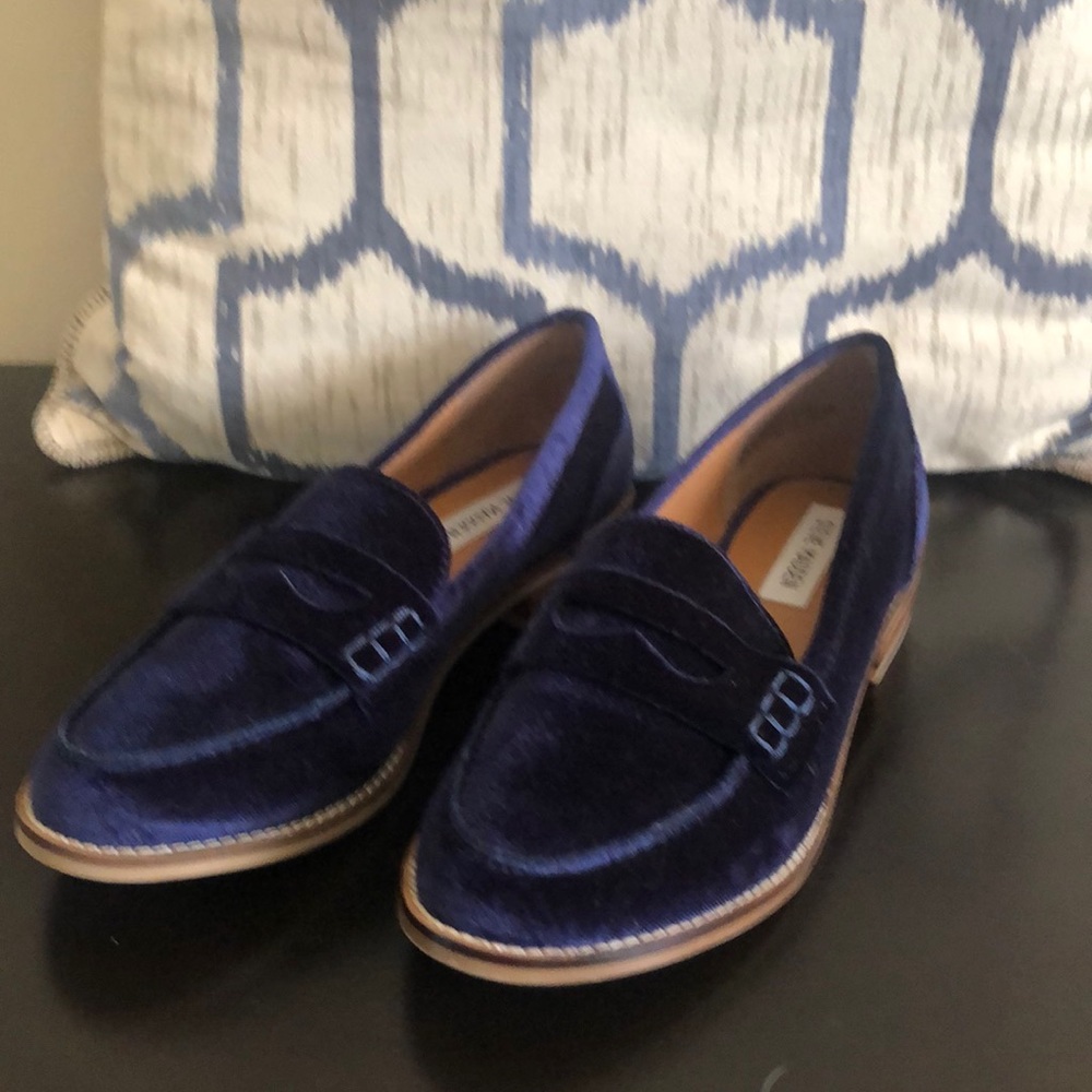 Loafers shoes